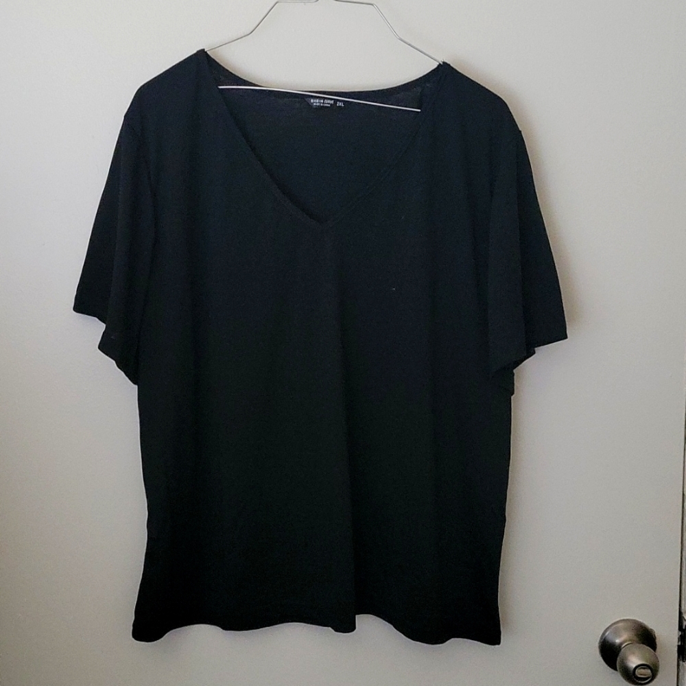 NWOT 2x black T shirt from Shein